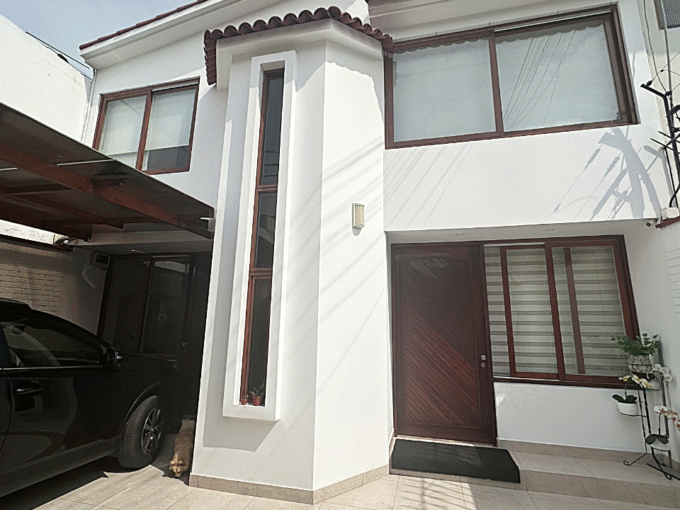 Linda Casa en venta en Santa Patricia La Molina